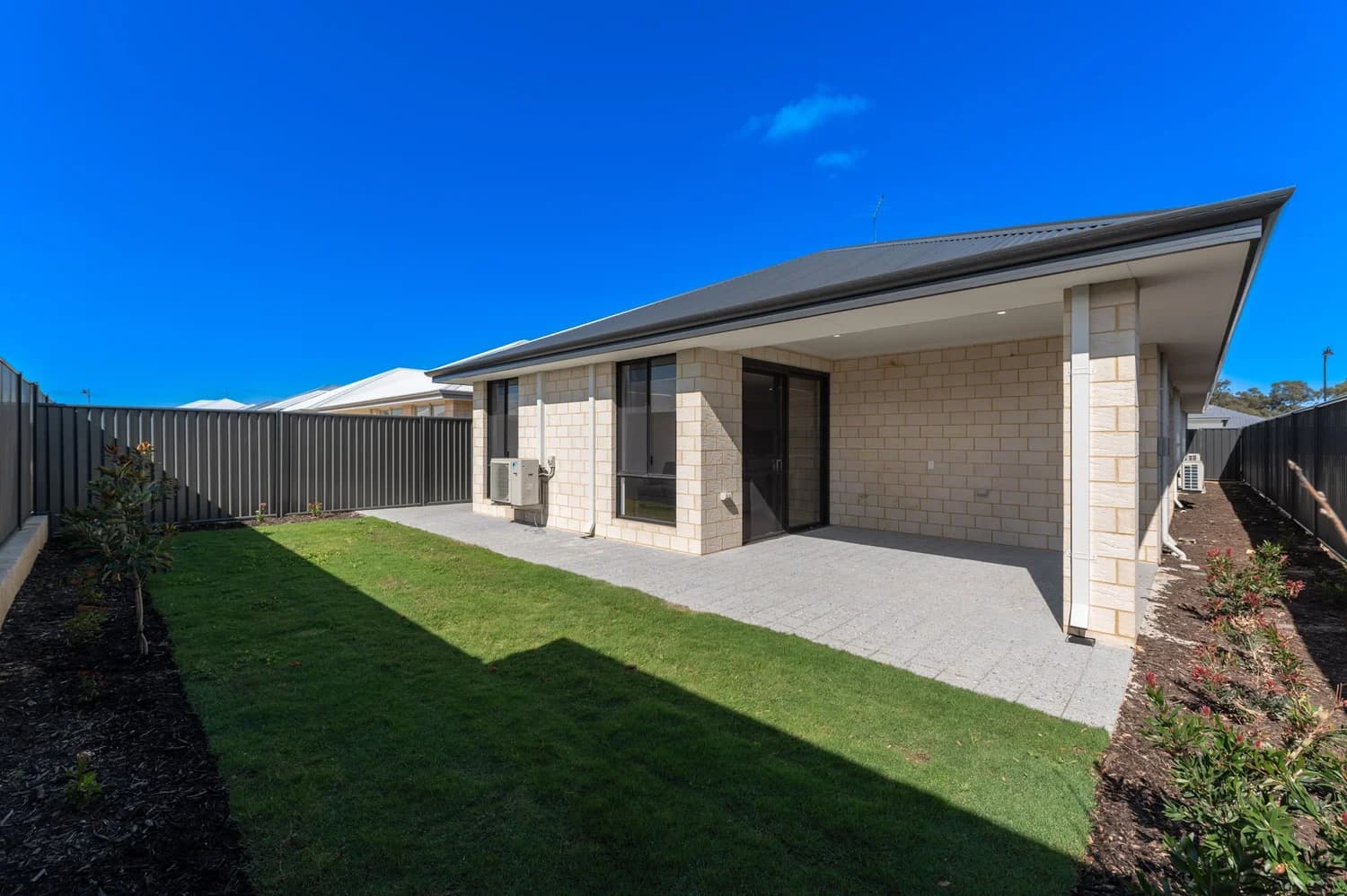 Baldivis backyard and alfresco area